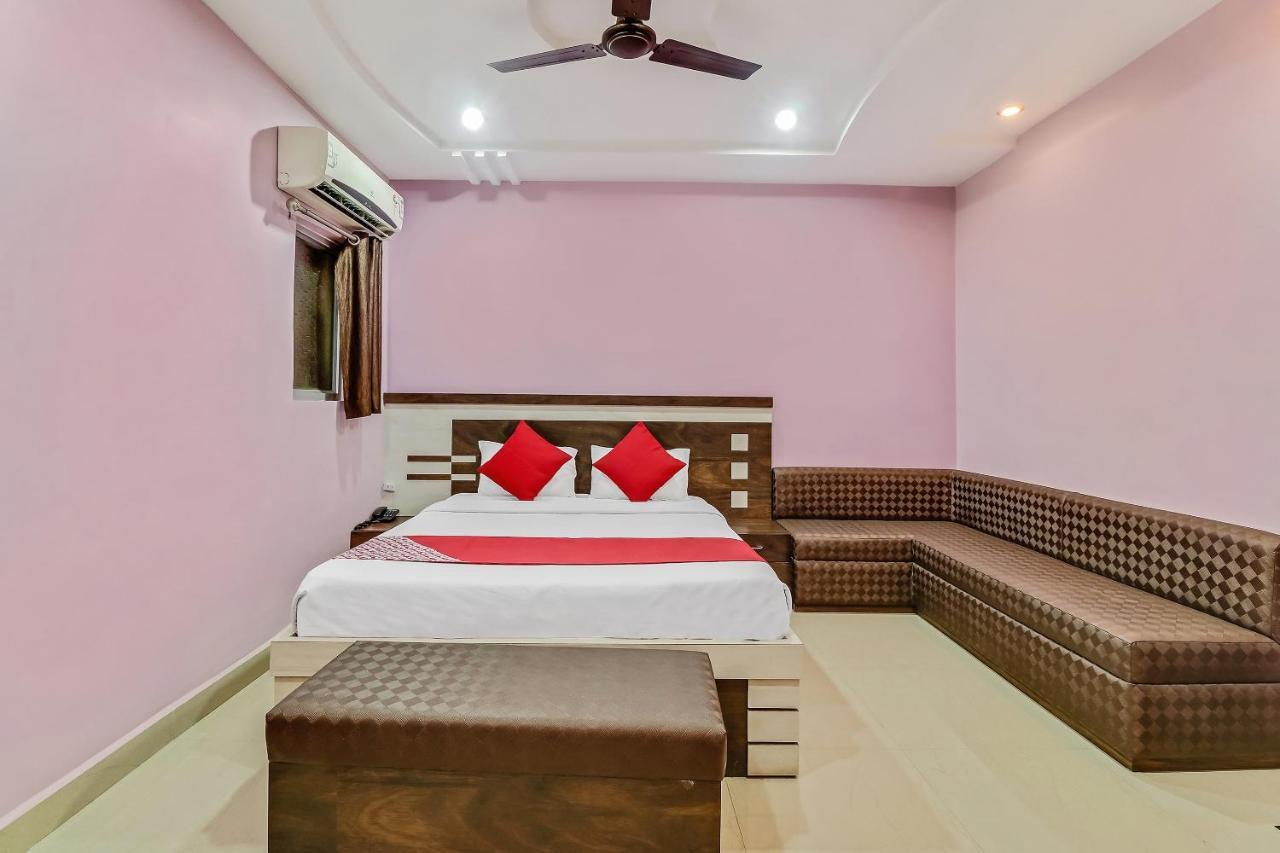 Super Hotel O Royal Raj Nandgaon Ngoại thất bức ảnh