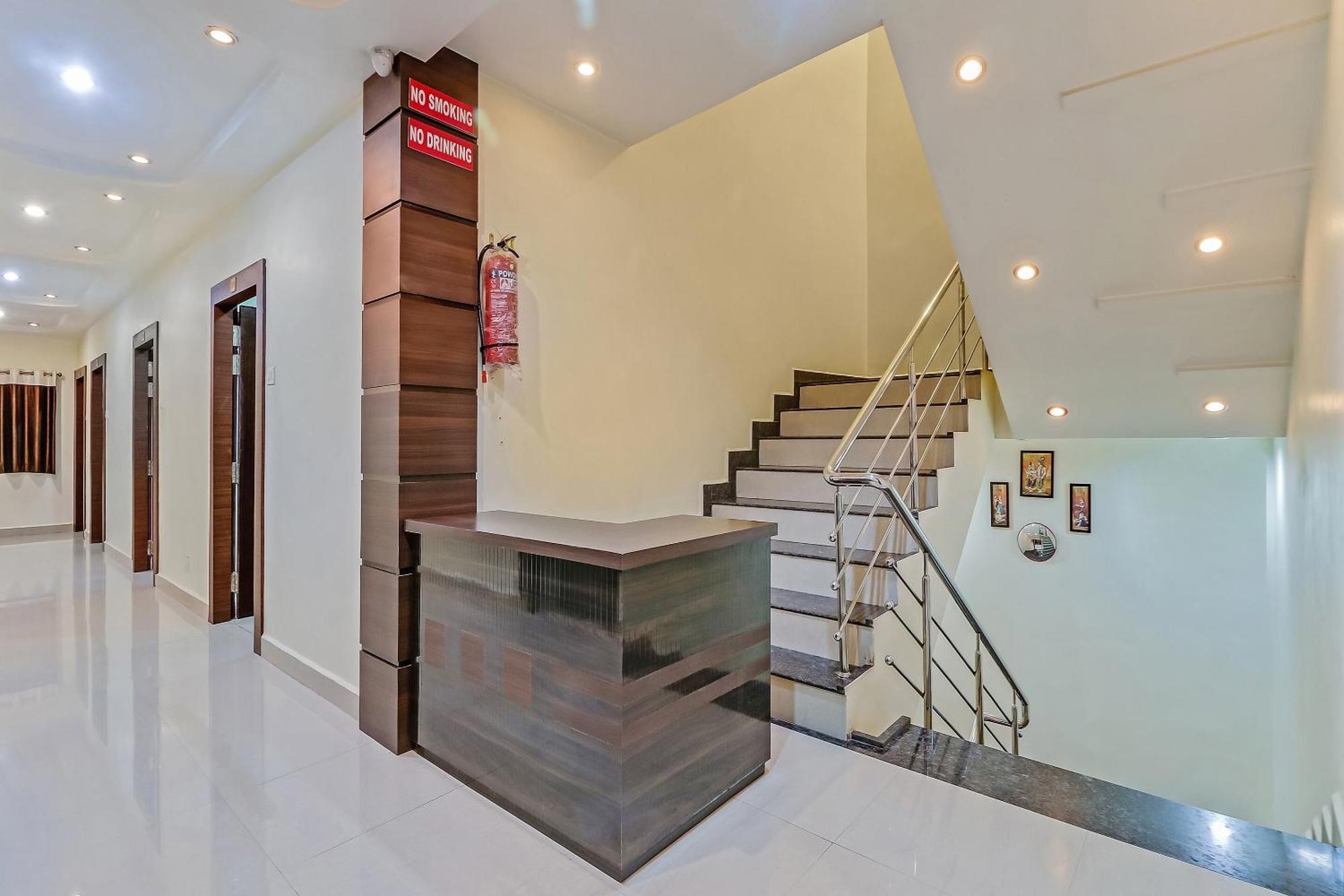 Super Hotel O Royal Raj Nandgaon Ngoại thất bức ảnh